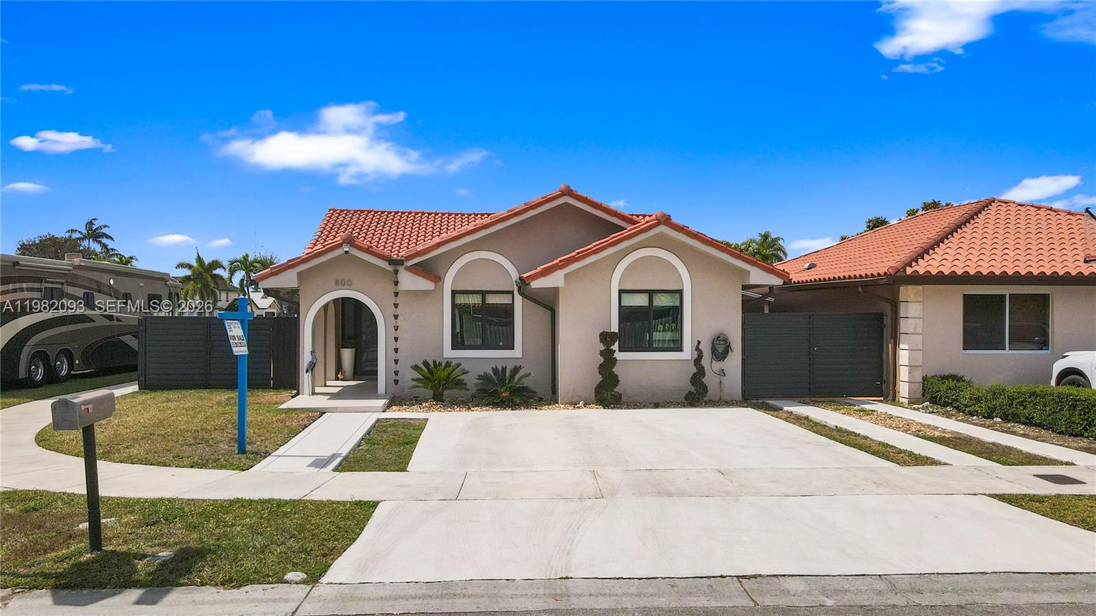 LEOMAR HOMES - Residential