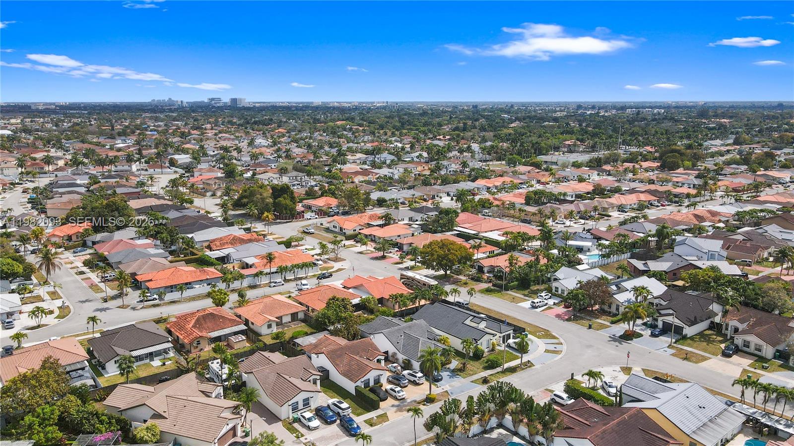 LEOMAR HOMES - Residential