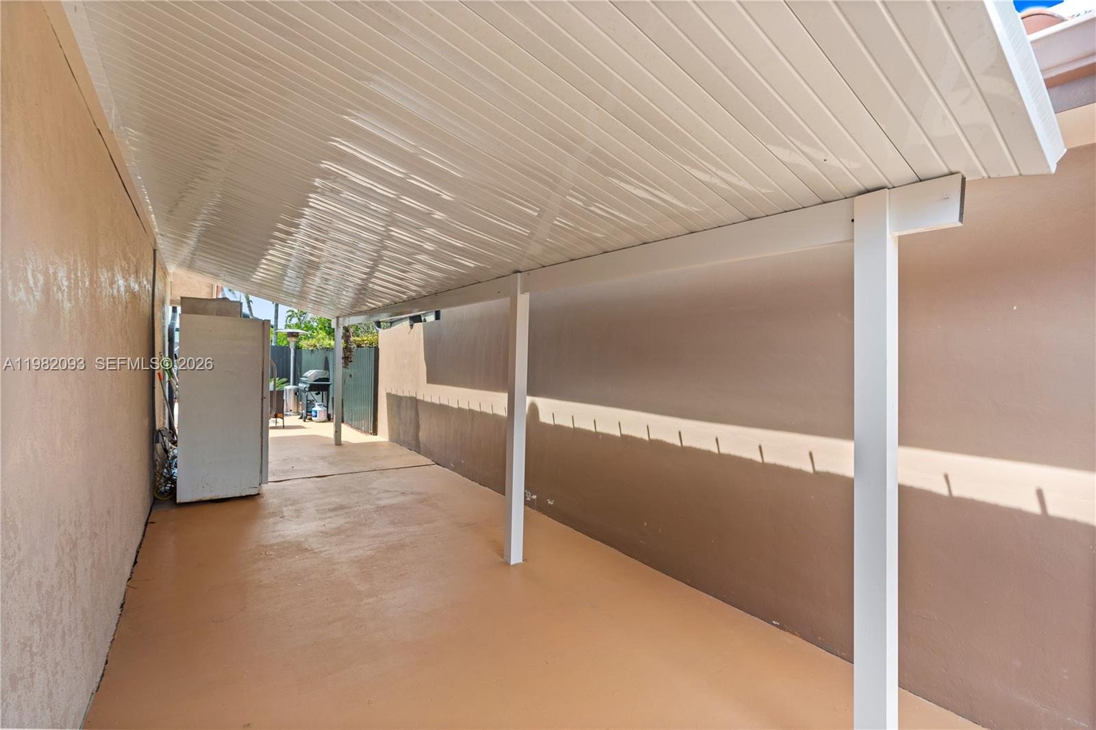 LEOMAR HOMES - Residential