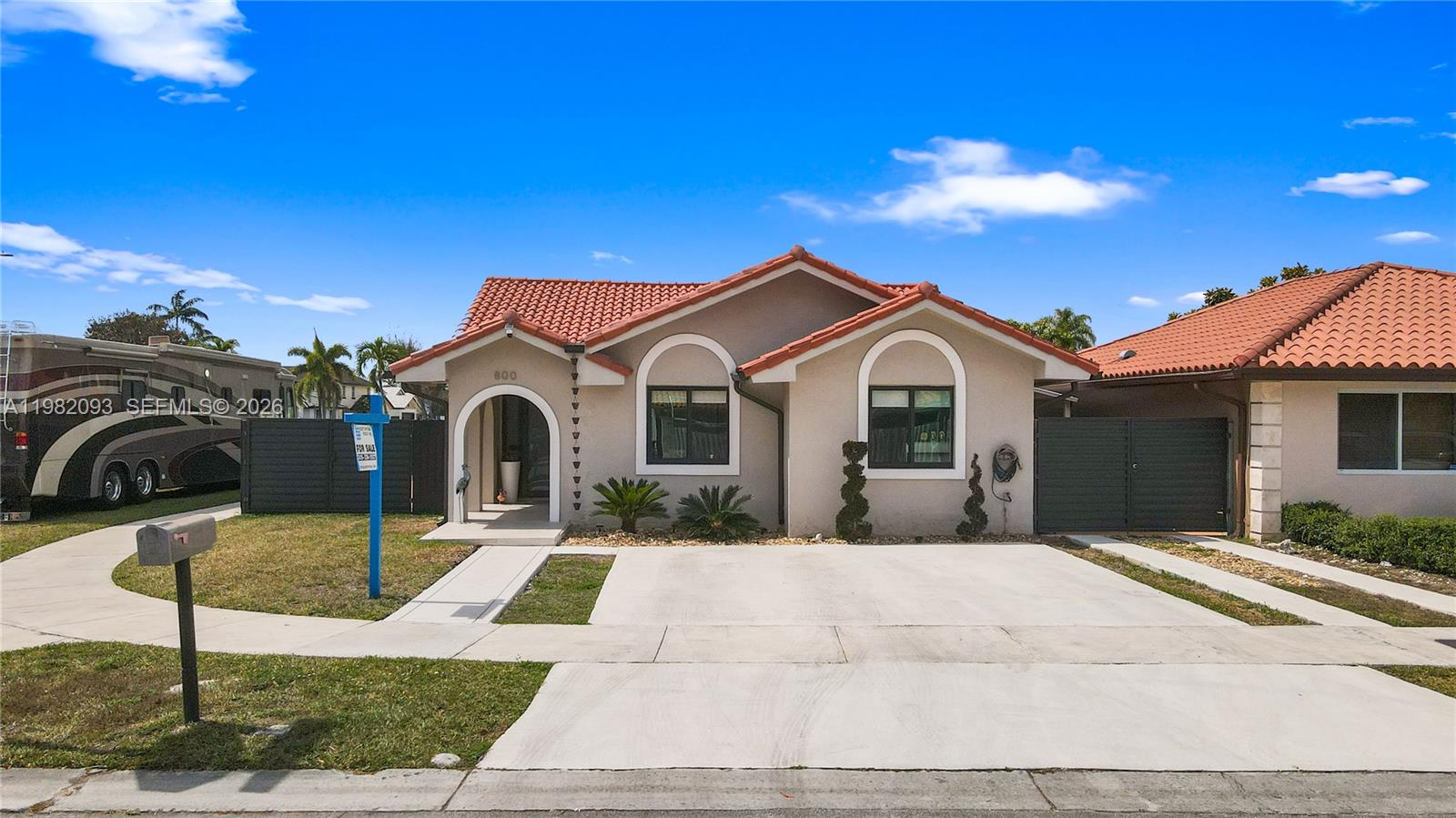 LEOMAR HOMES - Residential