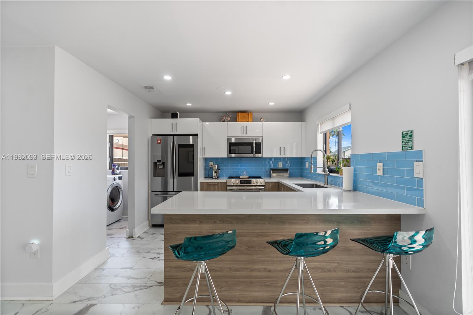 LEOMAR HOMES - Residential