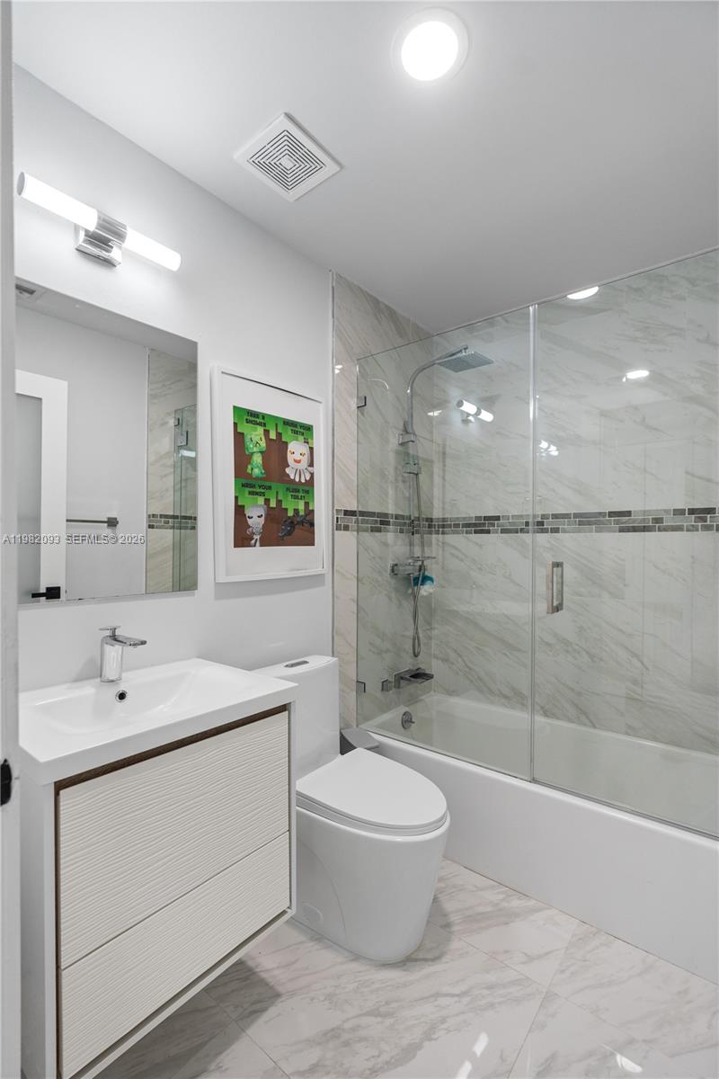 LEOMAR HOMES - Residential