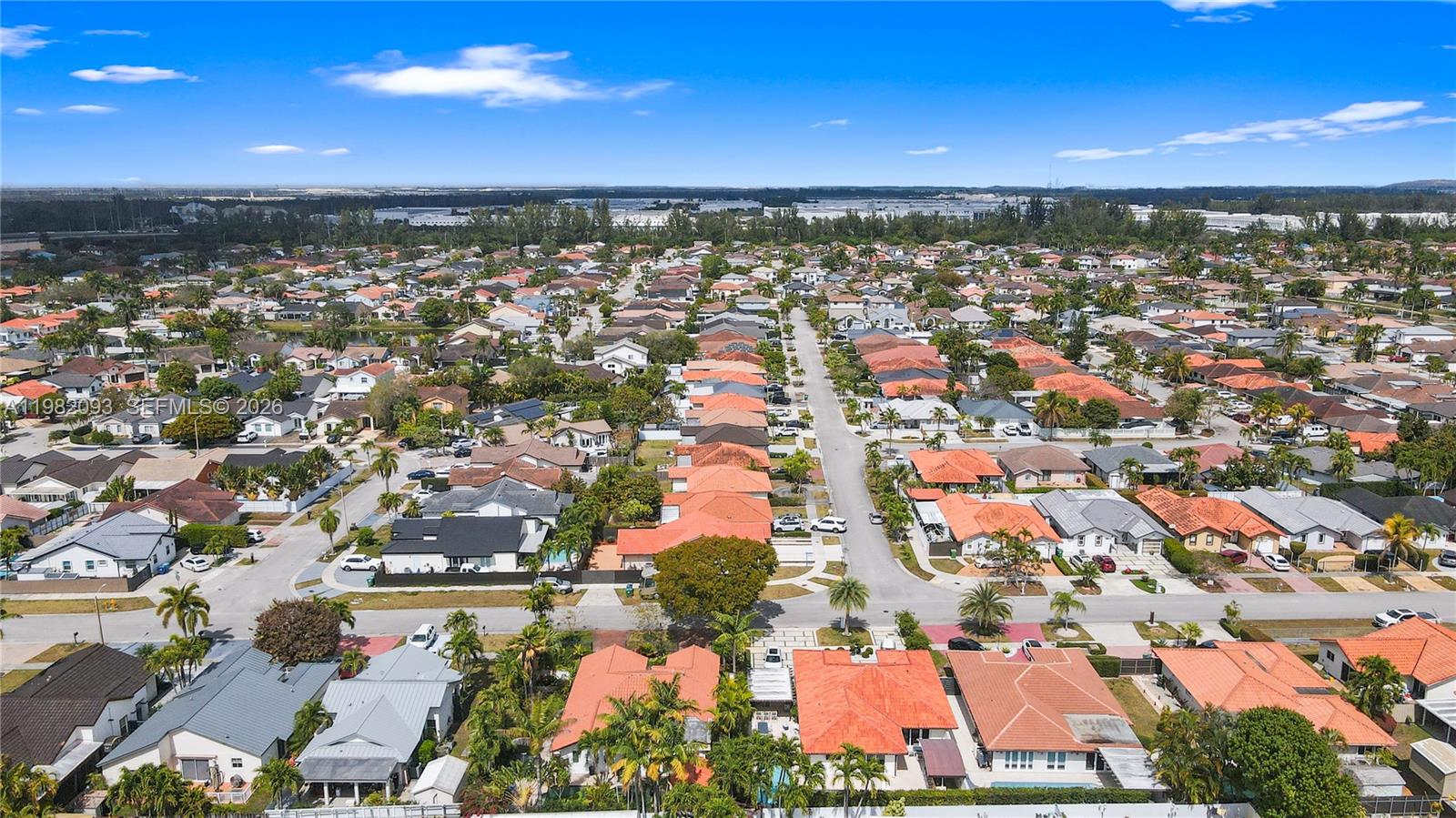 LEOMAR HOMES - Residential