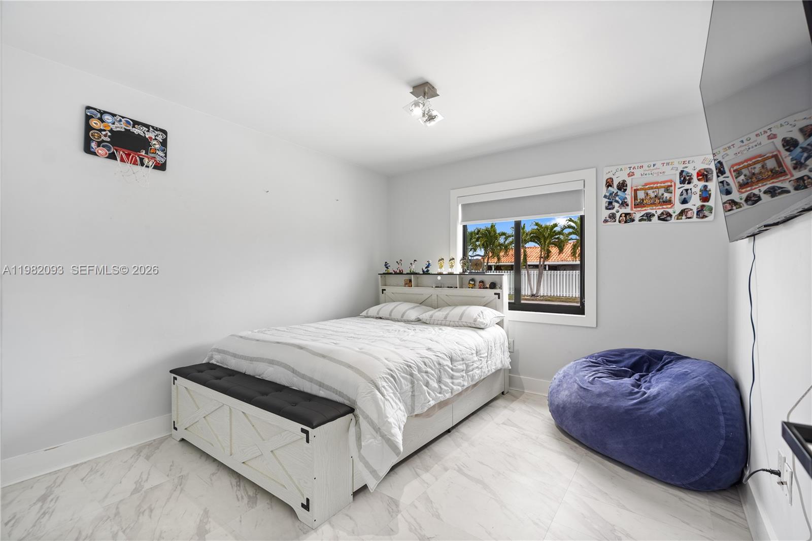 LEOMAR HOMES - Residential