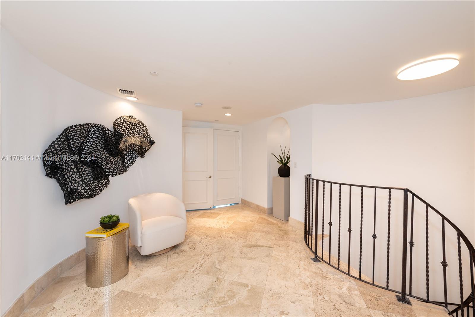 CLUB TOWER TWO CONDO - Residential