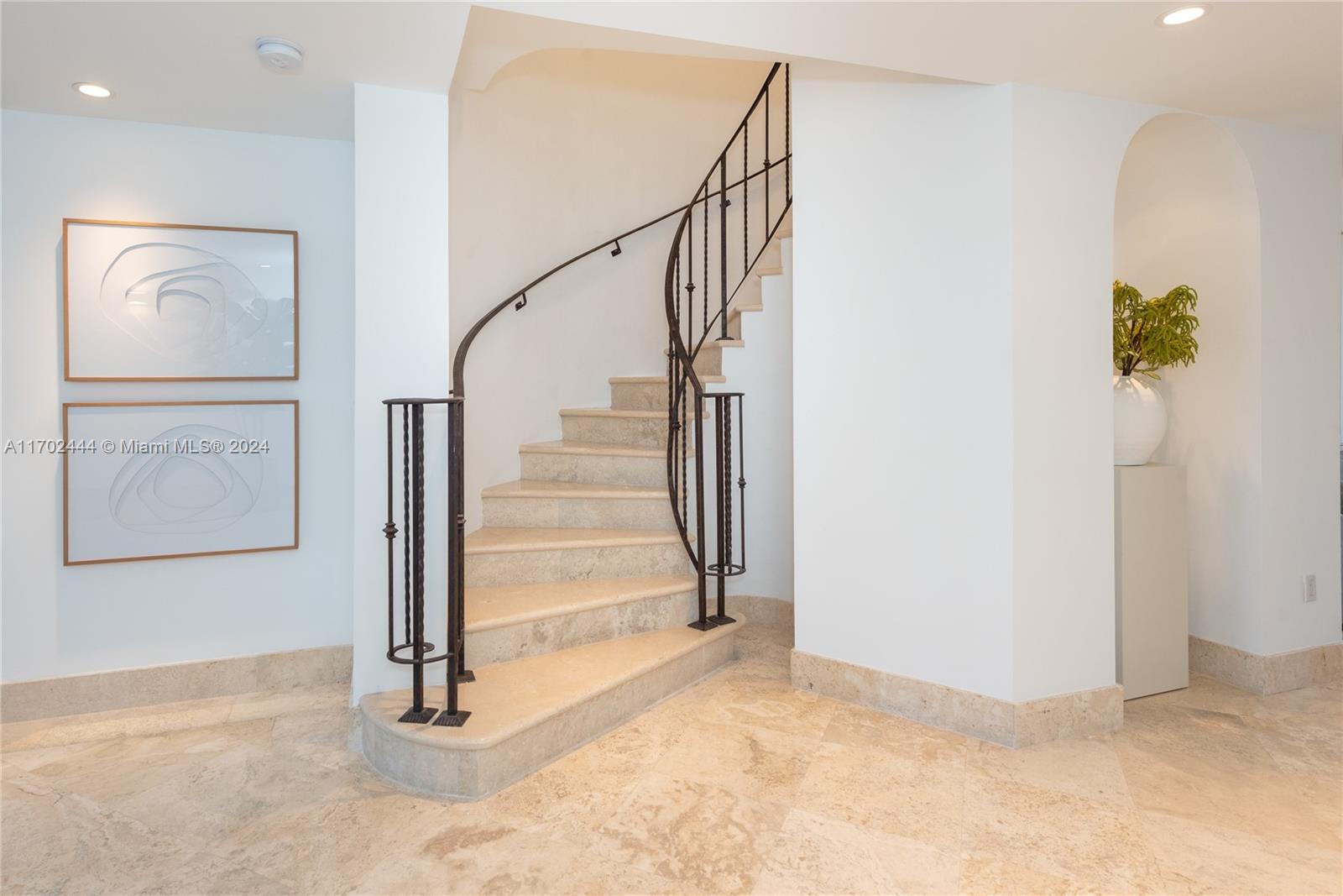 CLUB TOWER TWO CONDO - Residential