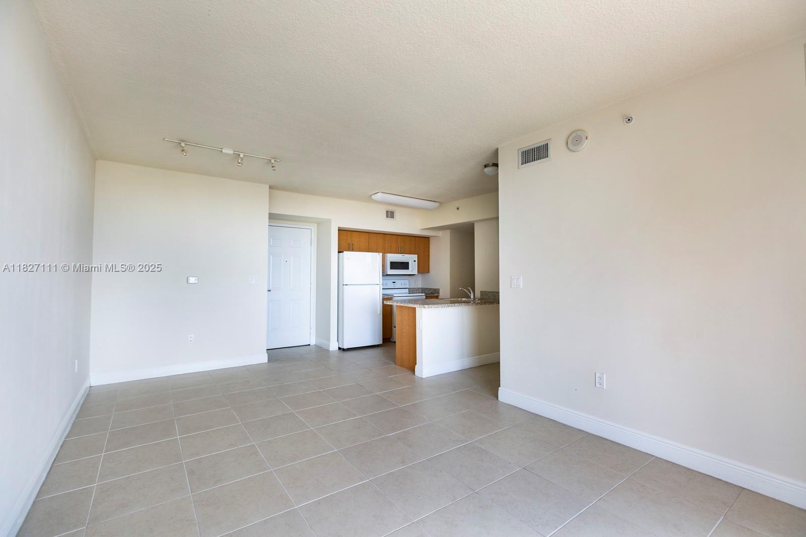2350 SW 27th Ave 810
