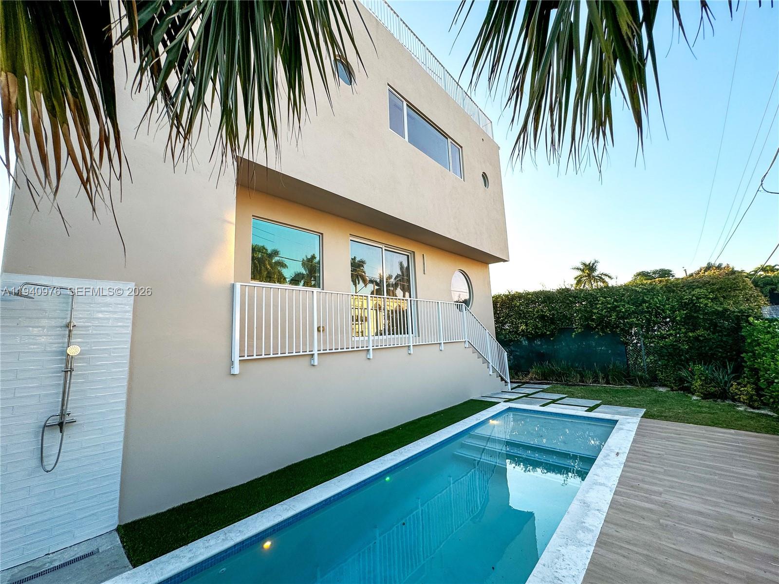 HAYNSWORTH VILLAGE - Residential Lease