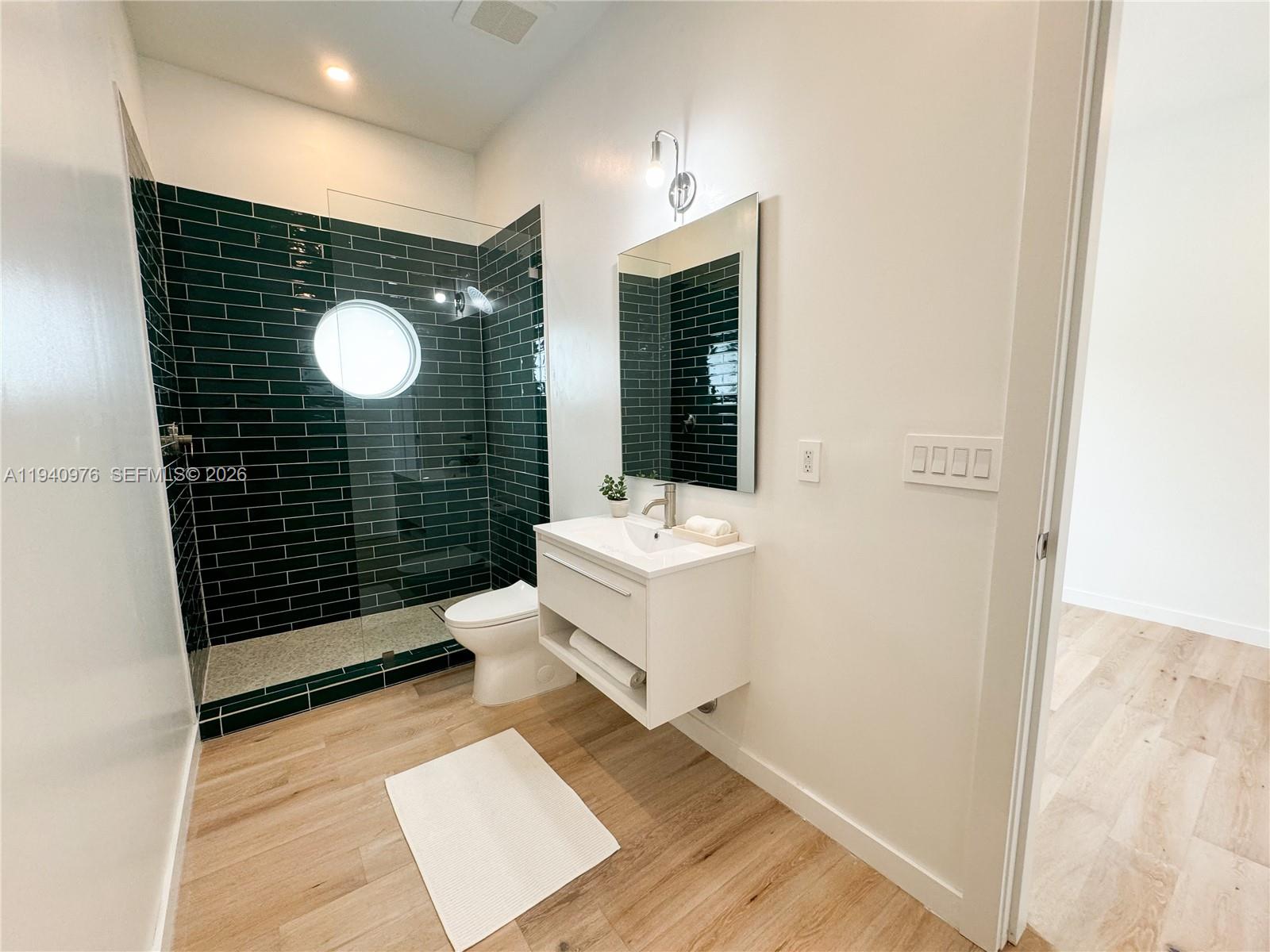 HAYNSWORTH VILLAGE - Residential Lease