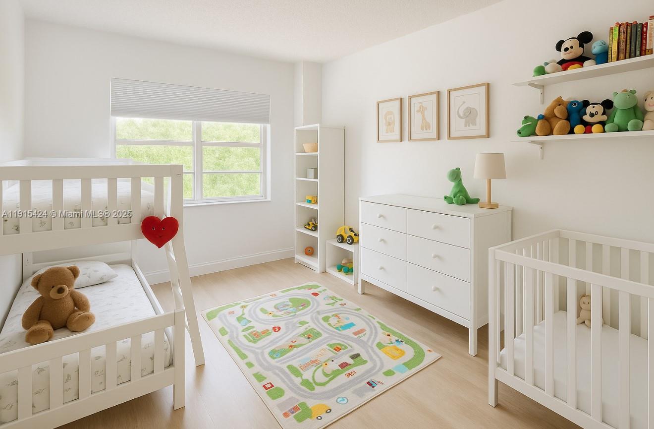 THE SHORES CONDO - Residential