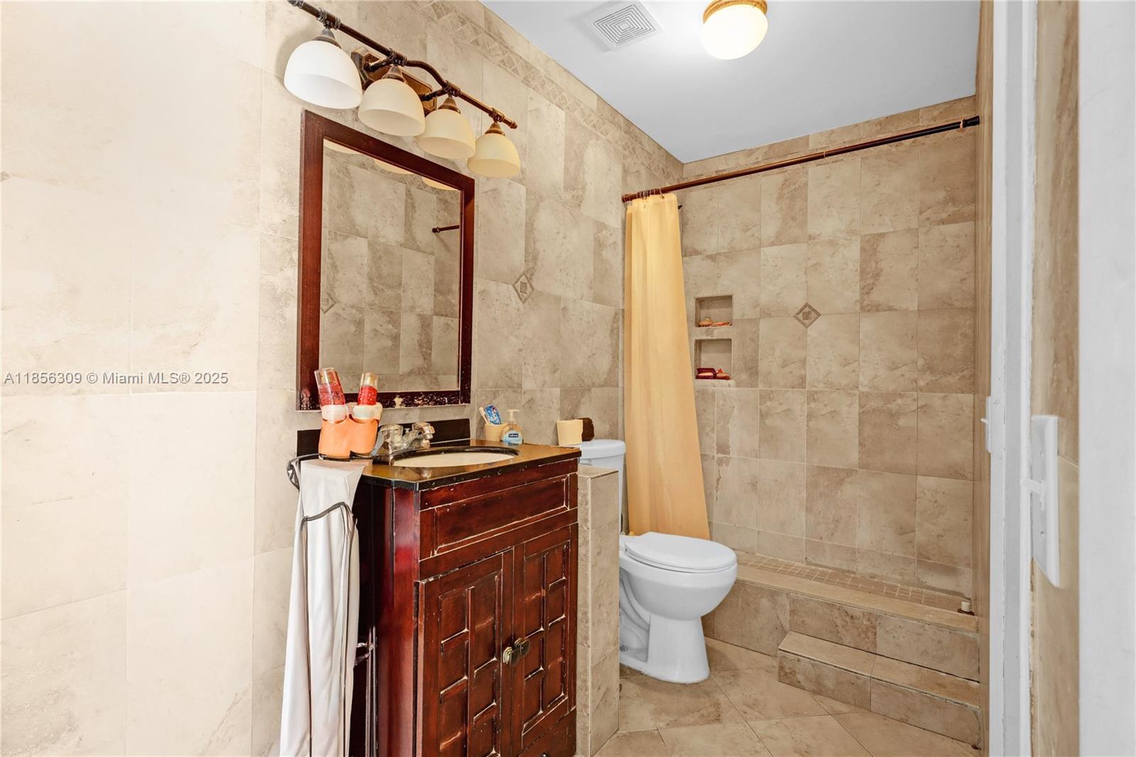 SPRING LAKES VILLAGE PHAS - Residential