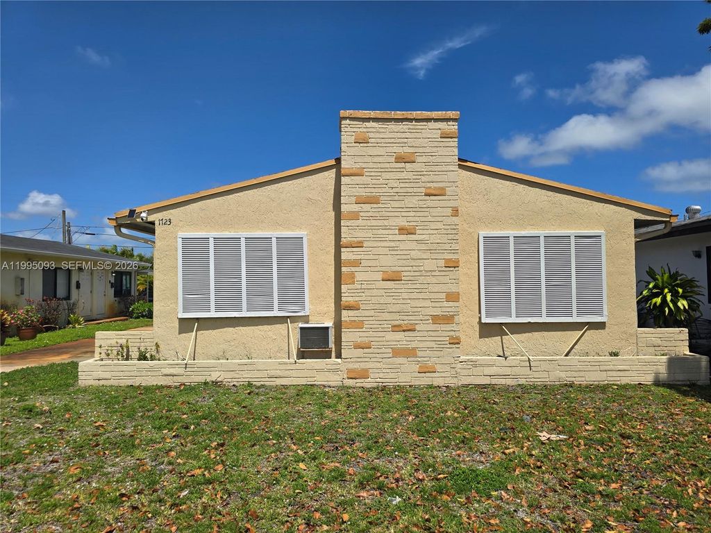 Photo of 1723 Thomas St #3, Hollywood, FL 33020 (MLS # A11995093)