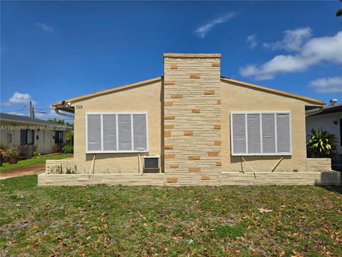 Photo of 1723 Thomas St #3, Hollywood, FL 33020 (MLS # A11995093)