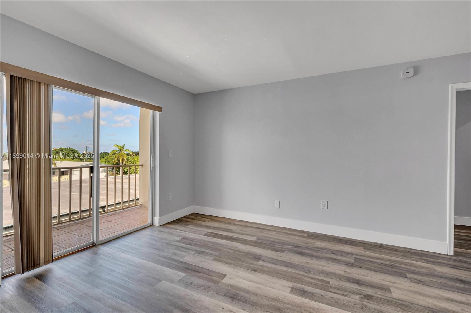 NEW LAND GARDENS CONDO - Residential Lease