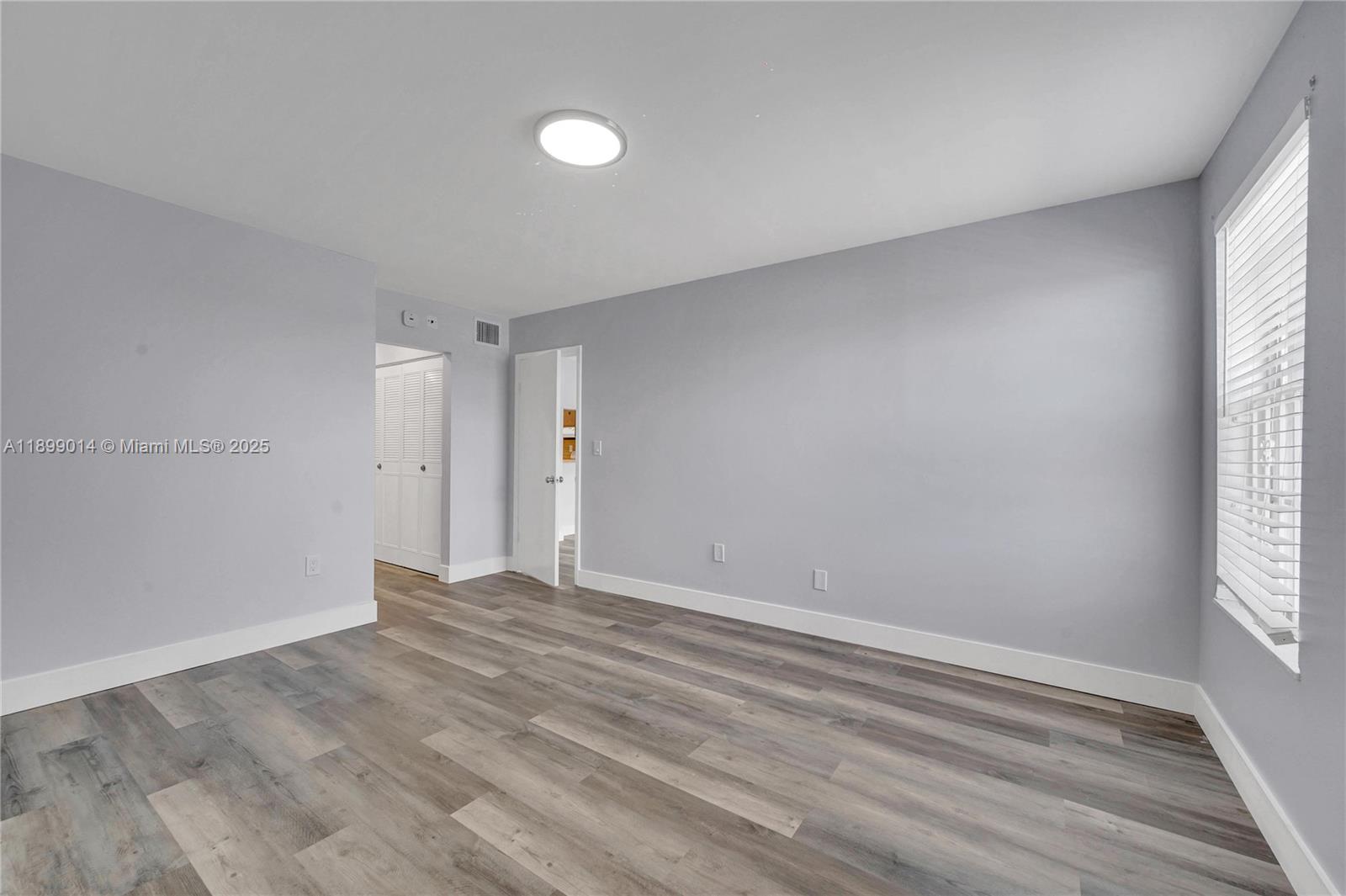 NEW LAND GARDENS CONDO - Residential Lease