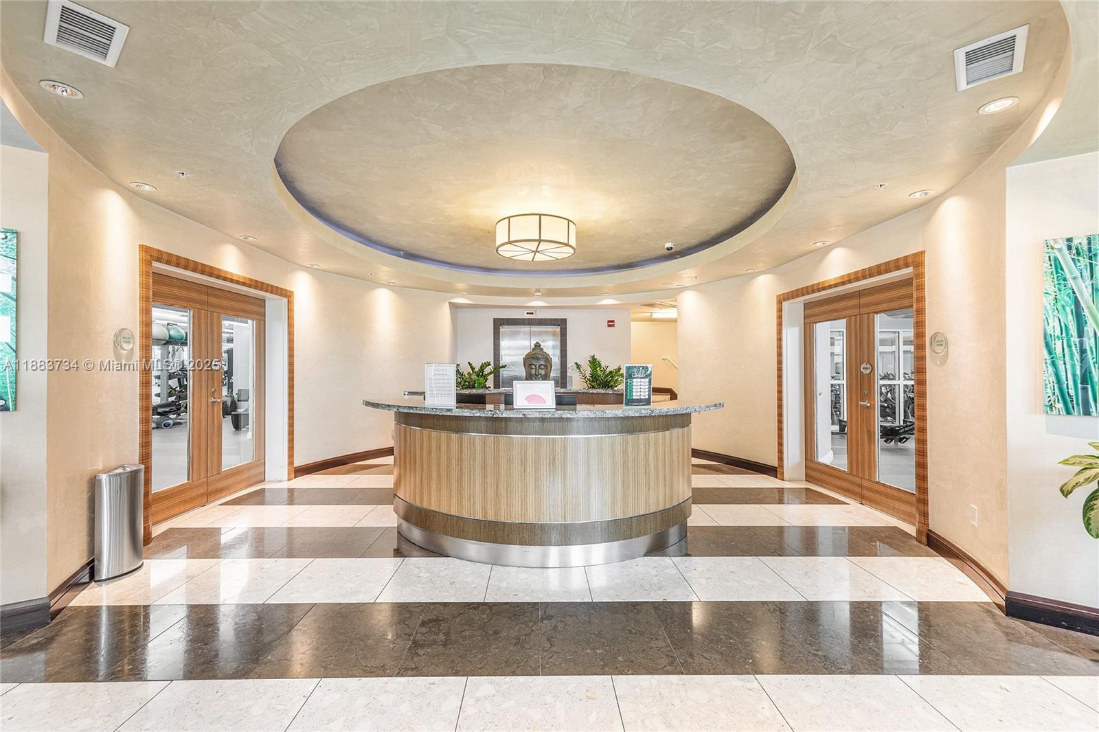 VIZCAYNE NORTH CONDO - Residential Lease