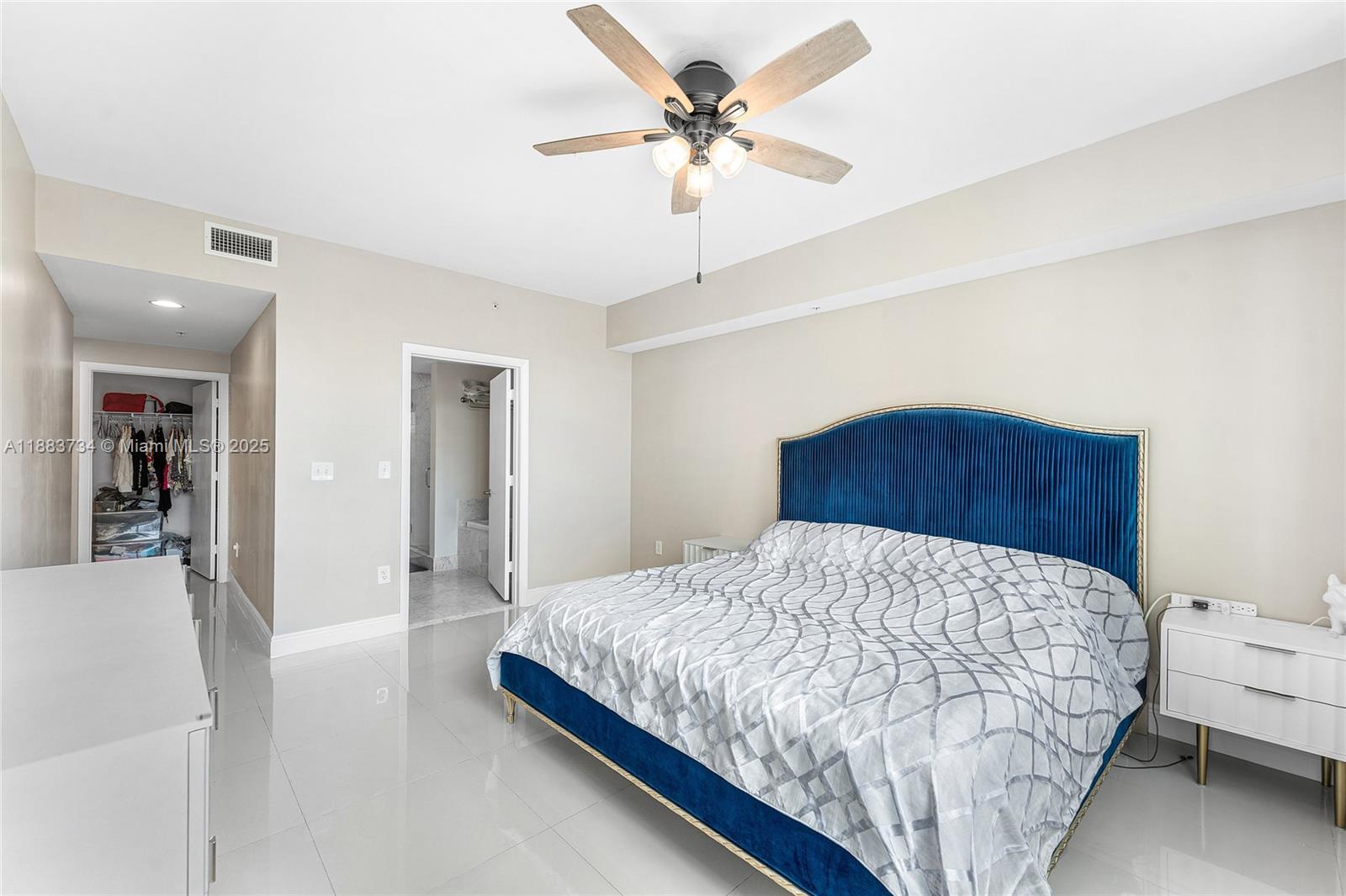 VIZCAYNE NORTH CONDO - Residential Lease