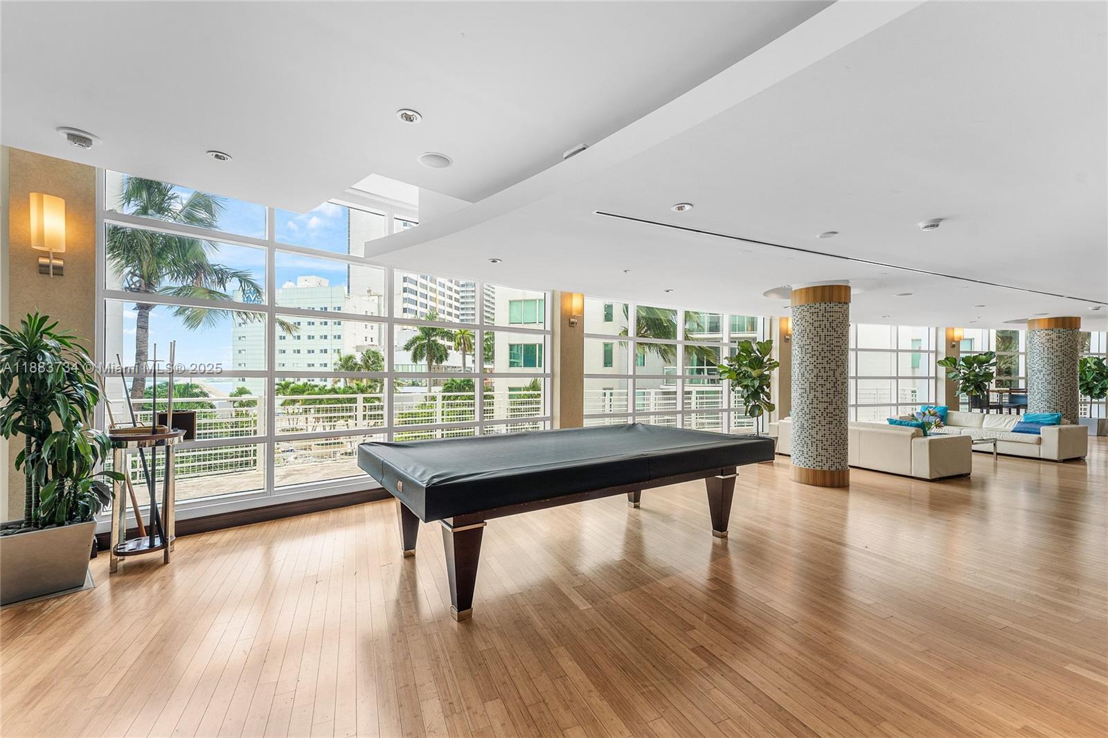 VIZCAYNE NORTH CONDO - Residential Lease