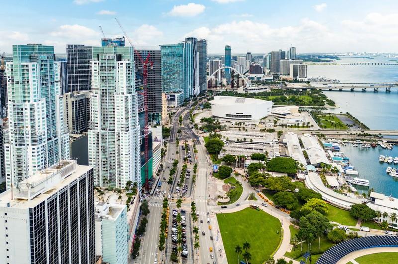 VIZCAYNE NORTH CONDO - Residential Lease