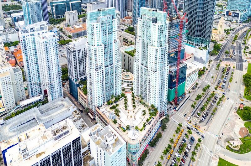 VIZCAYNE NORTH CONDO - Residential Lease