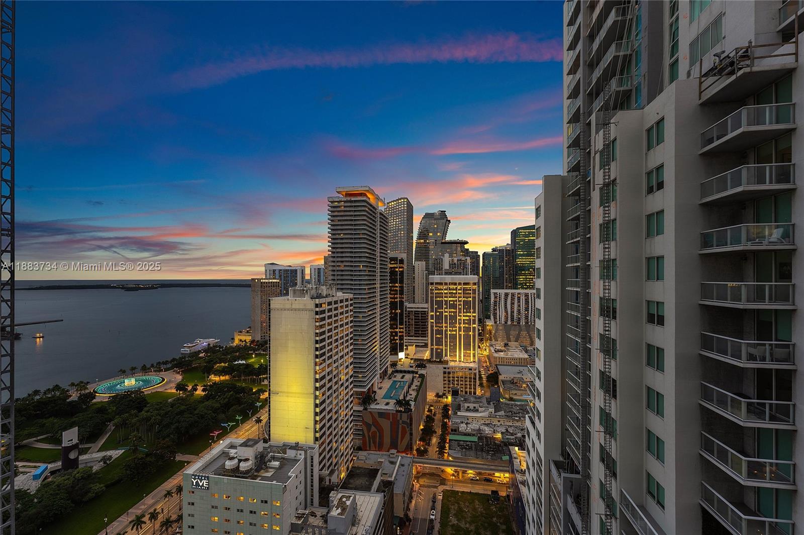 VIZCAYNE NORTH CONDO - Residential Lease