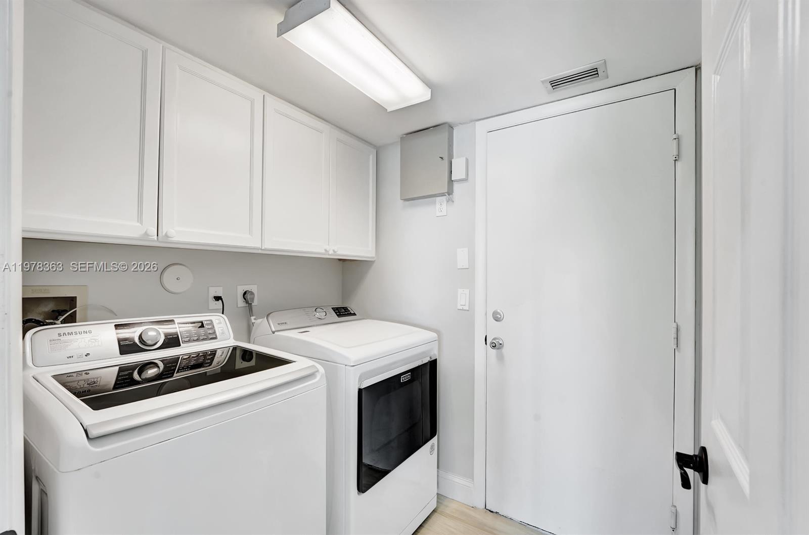 CYPRESS WOODS 1 - Residential Lease