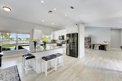 3833 Cypress Lake Dr Lake Worth FL 33467