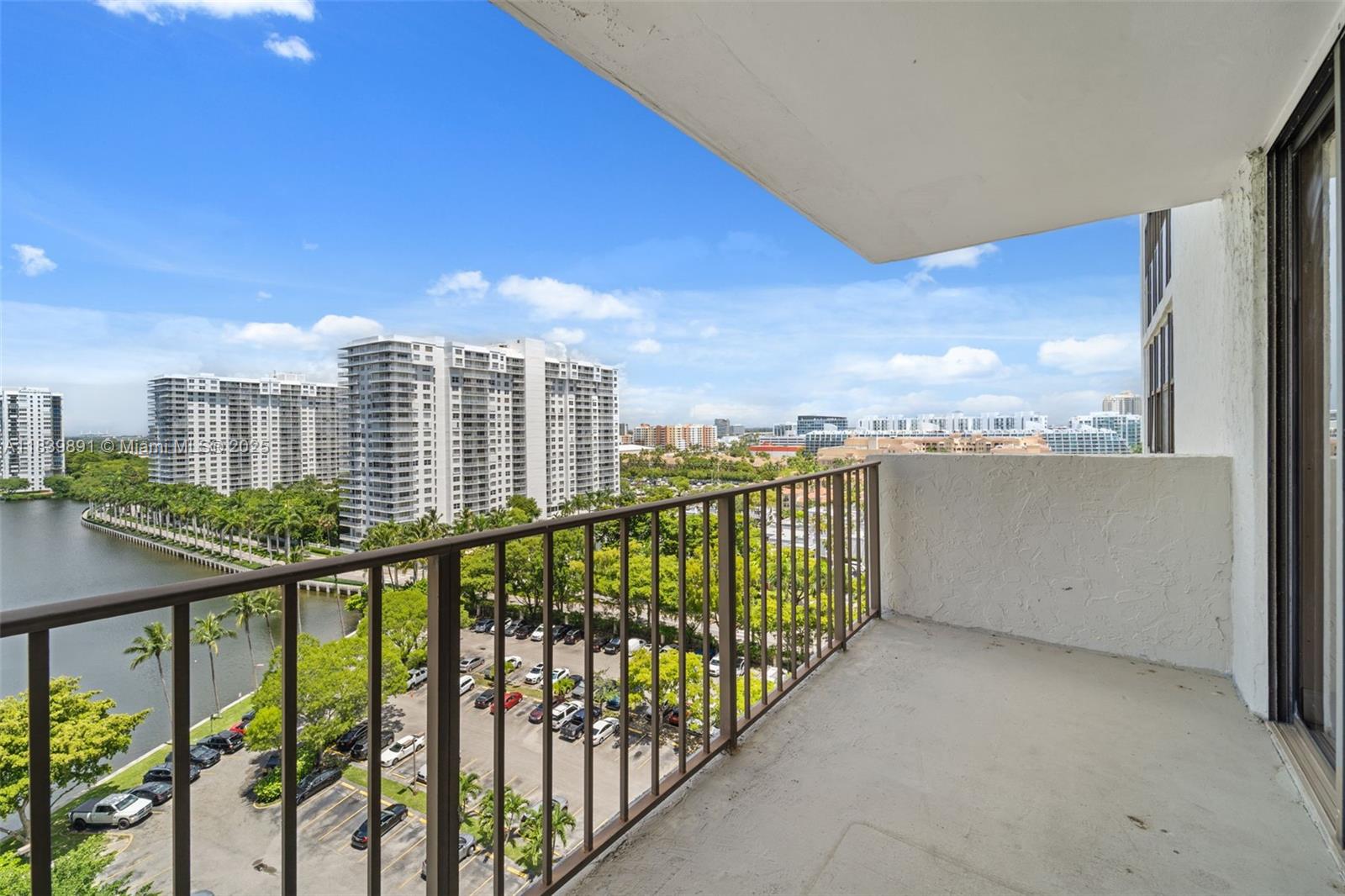 TOWER AT BISCAYNE COVE CO - Residential