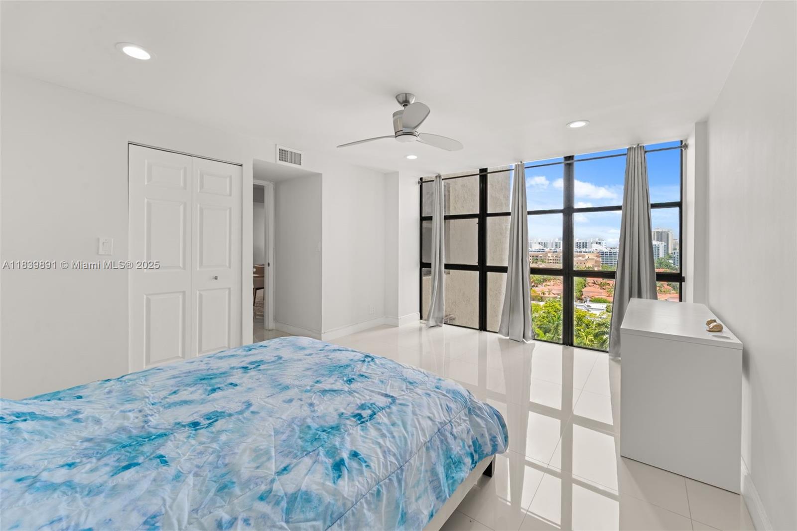 TOWER AT BISCAYNE COVE CO - Residential