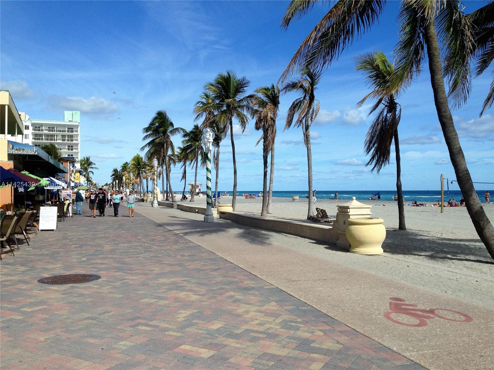 HALLMARK OF HOLLYWOOD CON - Residential