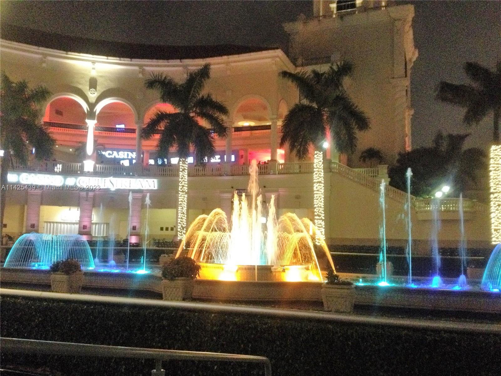 HALLMARK OF HOLLYWOOD CON - Residential