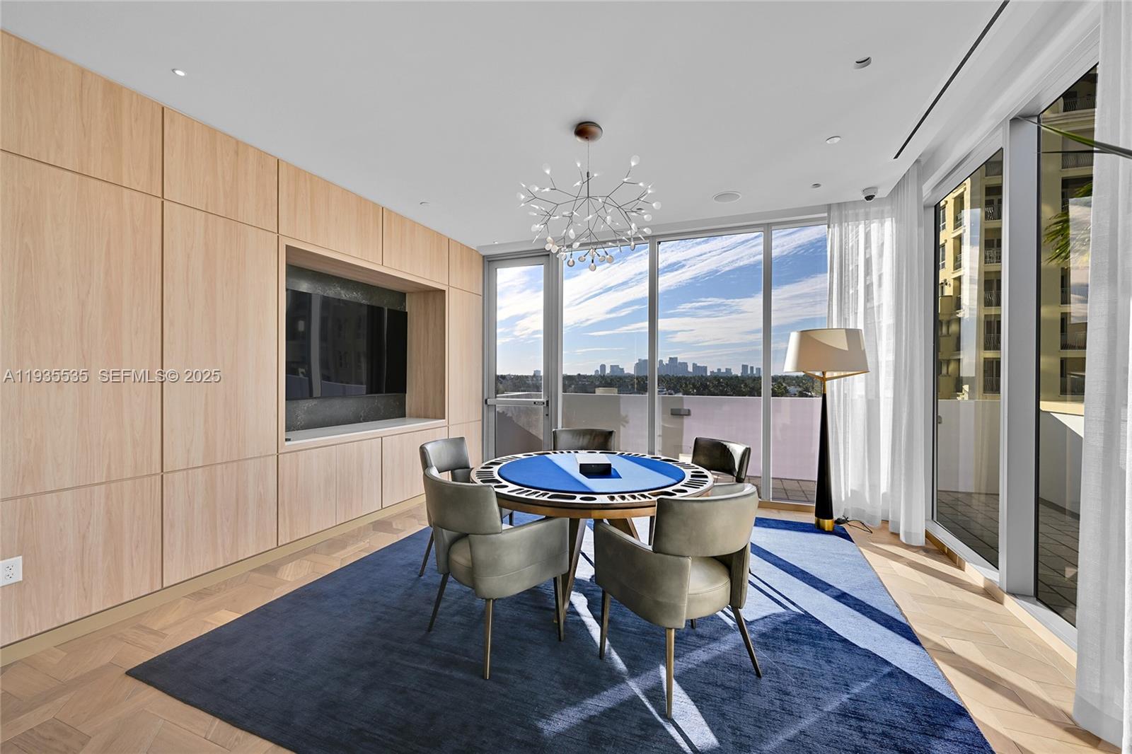 Selene Oceanfront Resident - Residential Lease