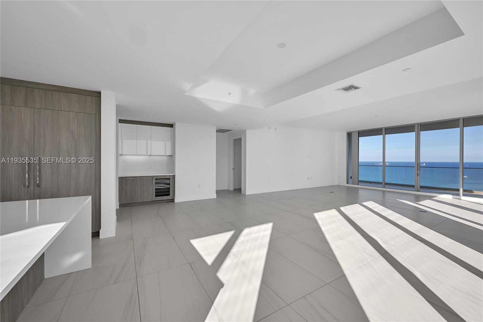 Selene Oceanfront Resident - Residential Lease