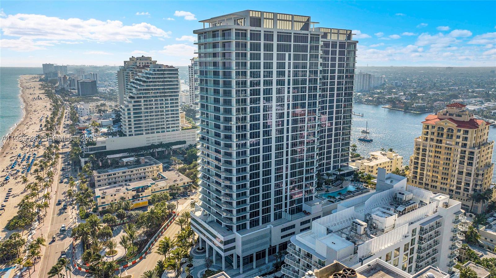 Selene Oceanfront Resident - Residential Lease