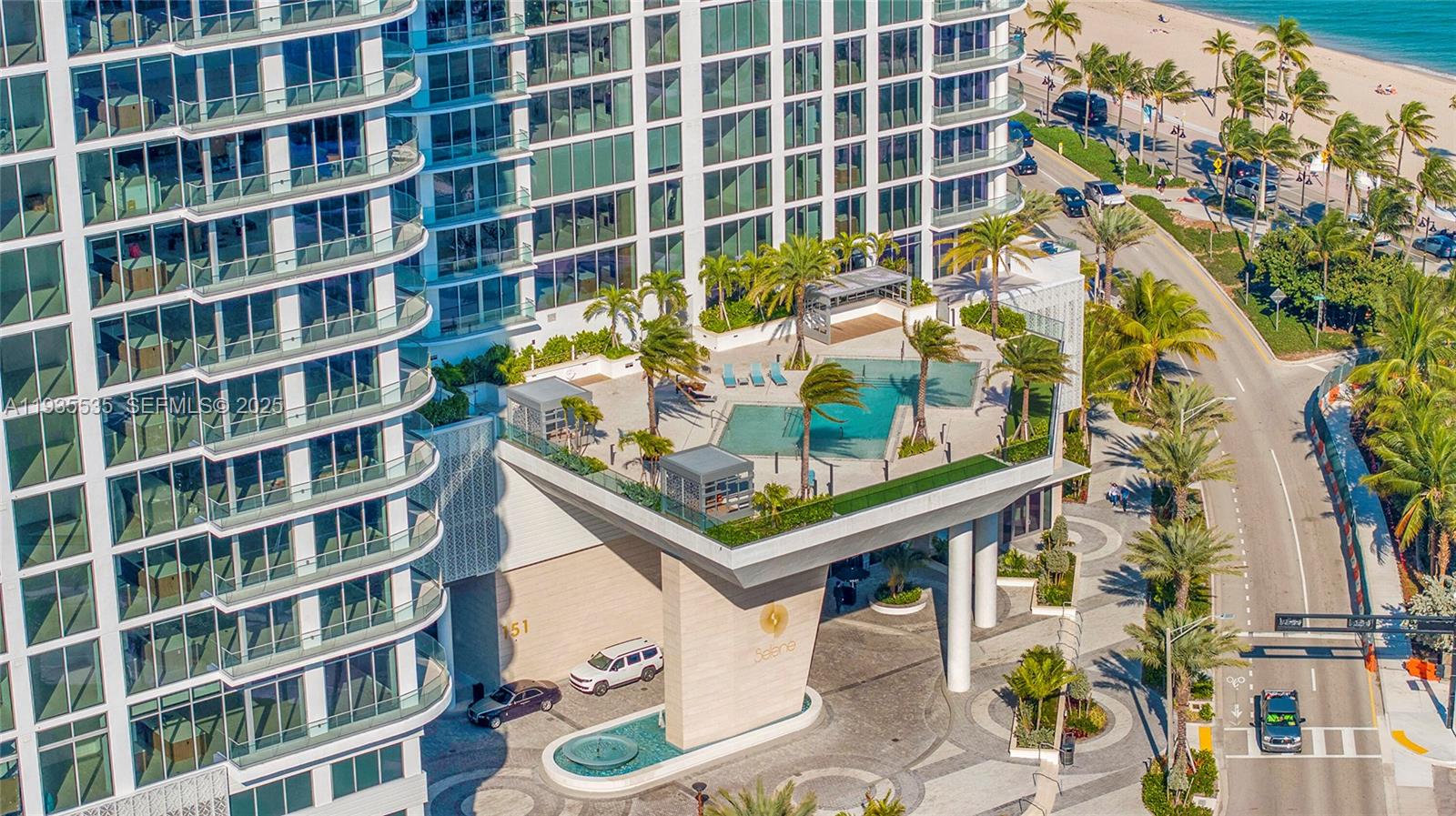 151 N Seabreeze 1701E