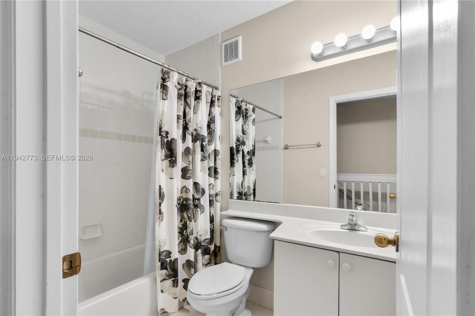 MELROSE POINT CONDO - Residential