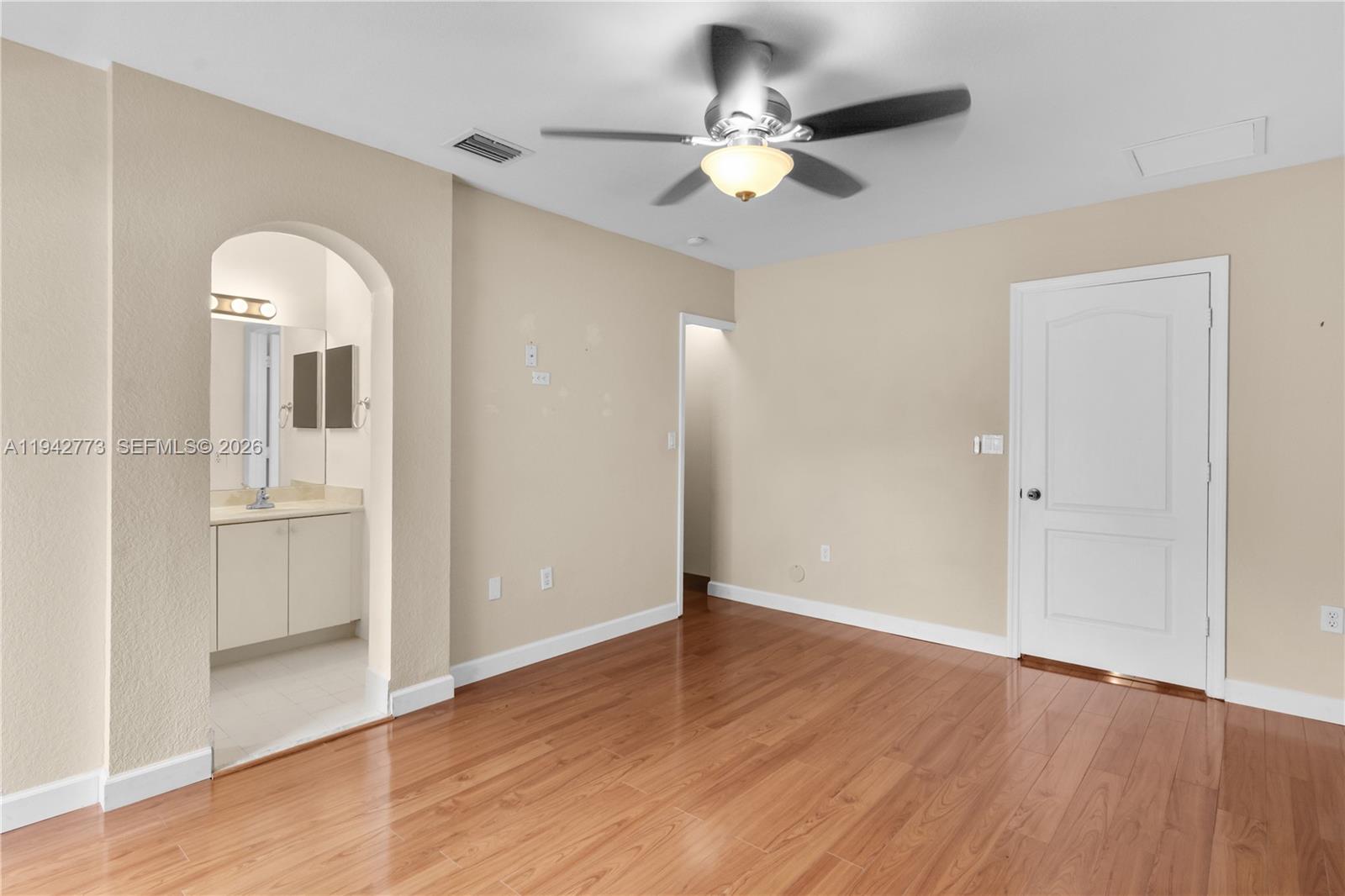 MELROSE POINT CONDO - Residential