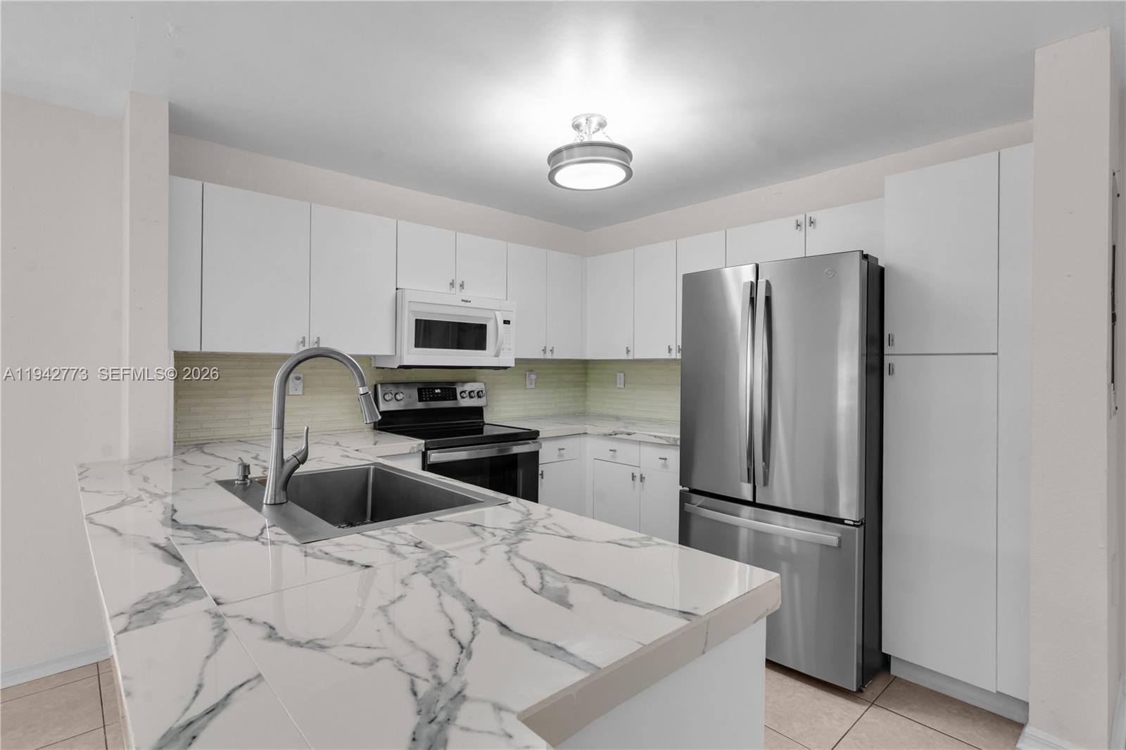 MELROSE POINT CONDO - Residential