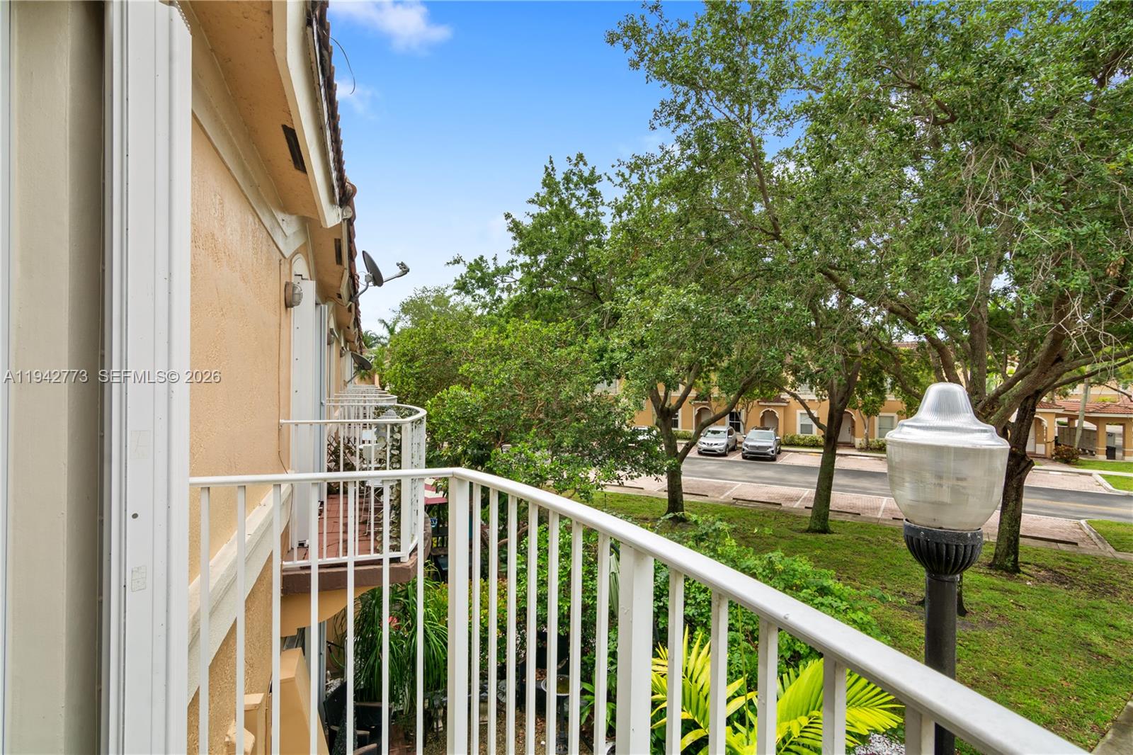 MELROSE POINT CONDO - Residential