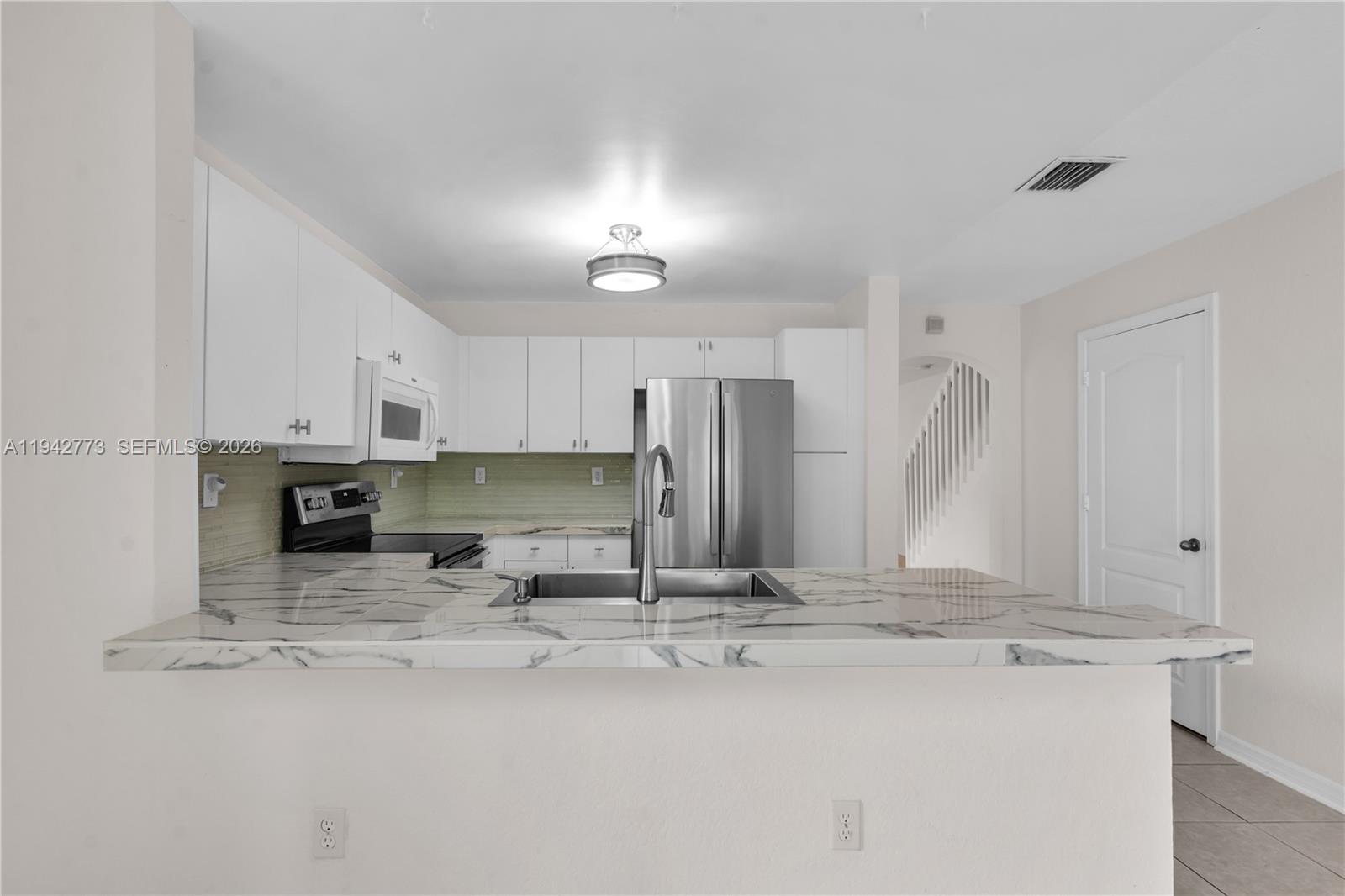 MELROSE POINT CONDO - Residential