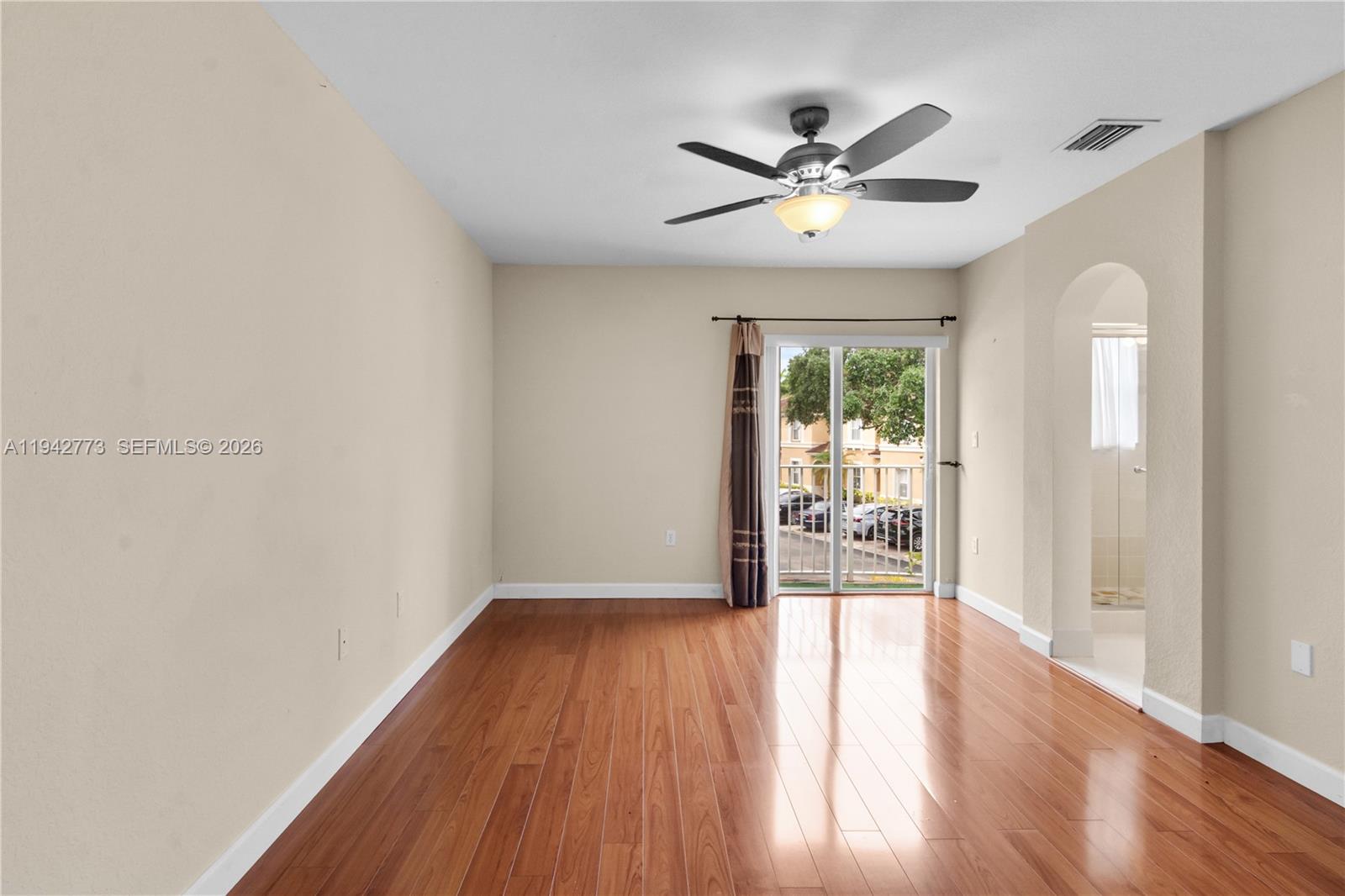 MELROSE POINT CONDO - Residential