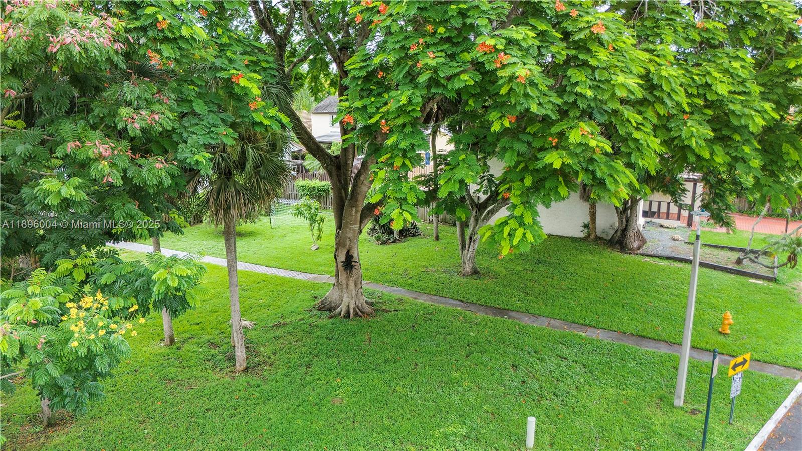 HAMMOCKS SEC 2 - Residential