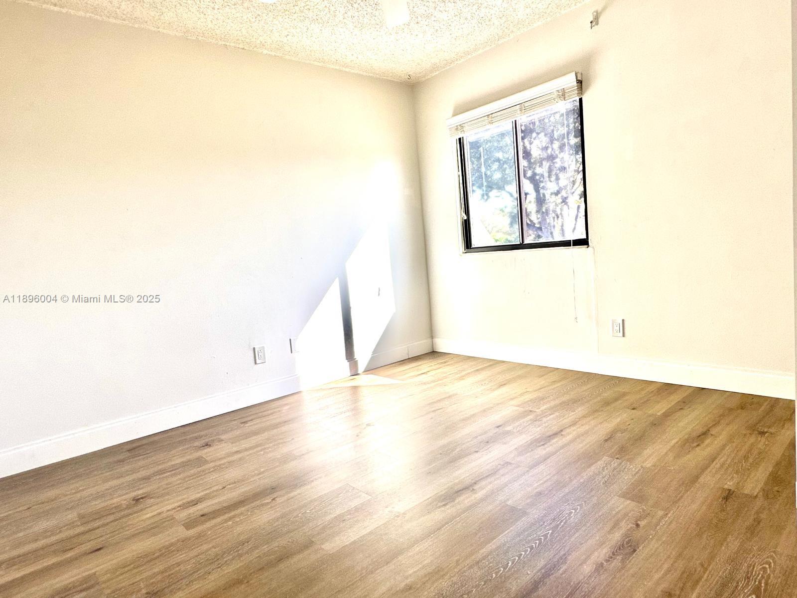 HAMMOCKS SEC 2 - Residential