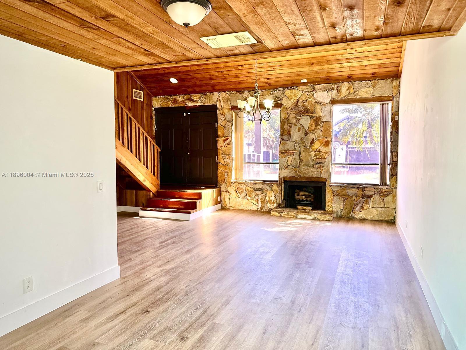 HAMMOCKS SEC 2 - Residential