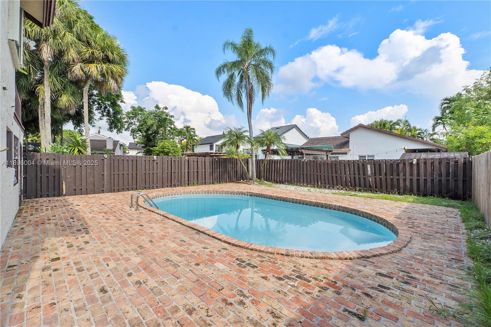 HAMMOCKS SEC 2 - Residential