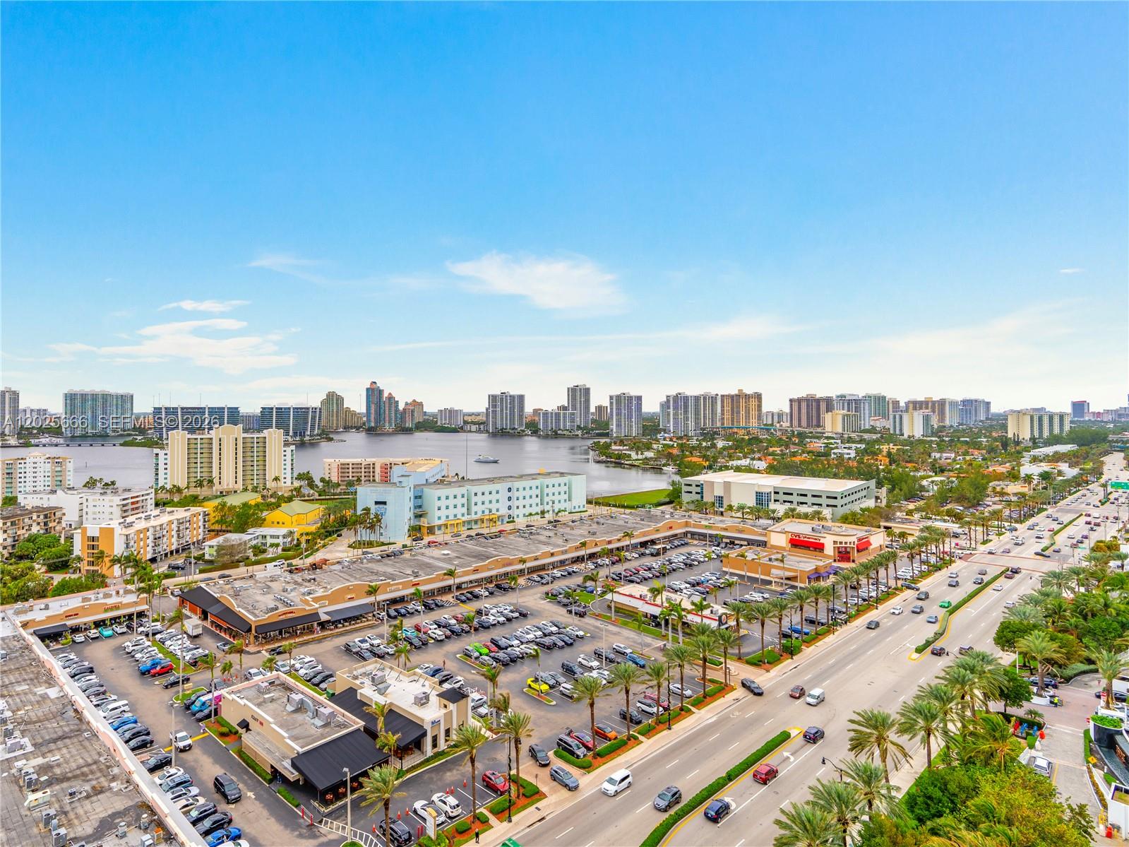 TRUMP INTERNATIONAL SONES - Residential