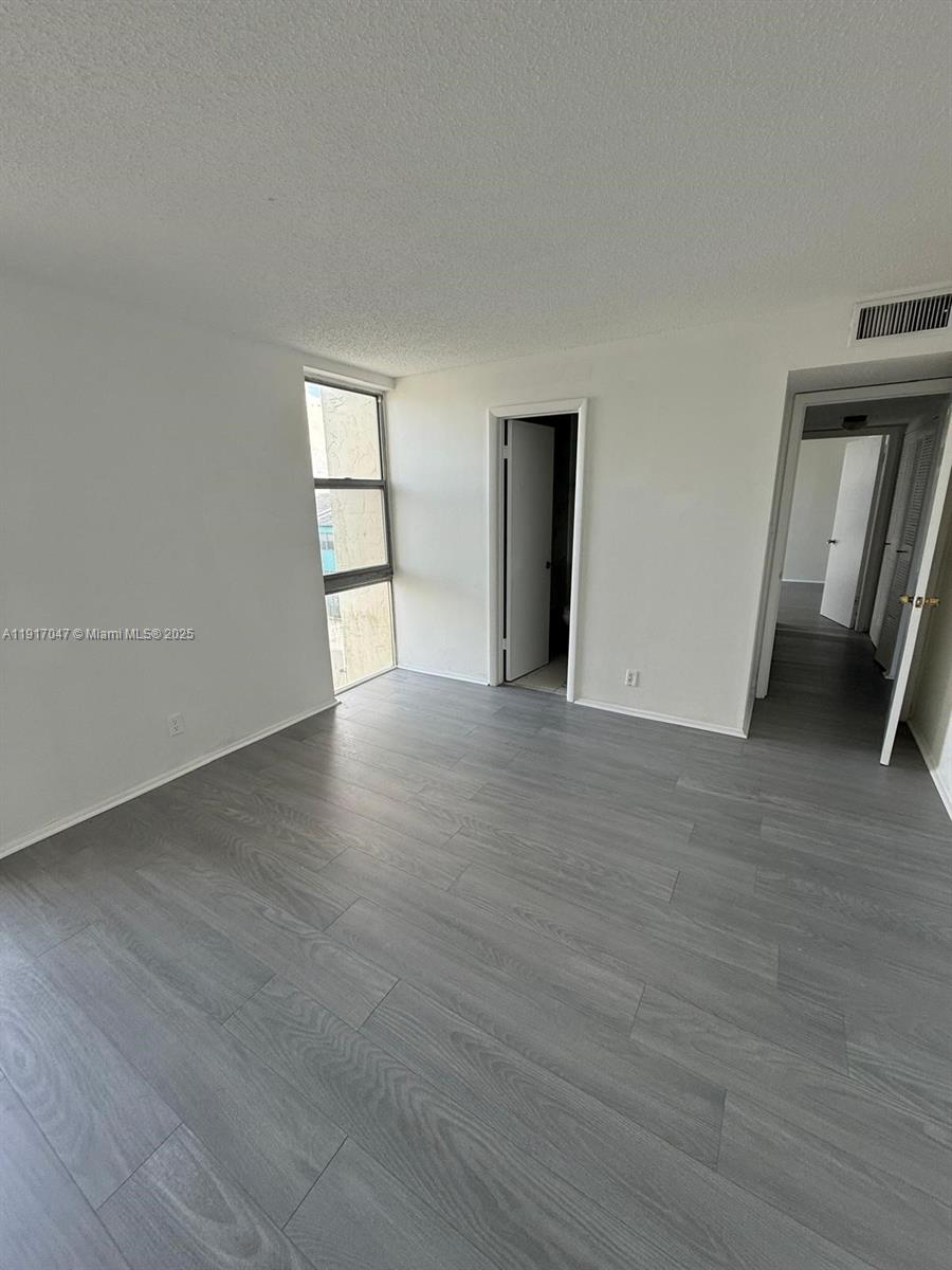 NEWPORT AT LAUDERHILL CON - Residential