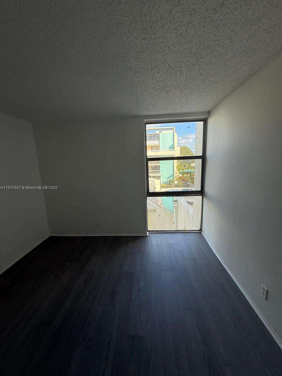 NEWPORT AT LAUDERHILL CON - Residential