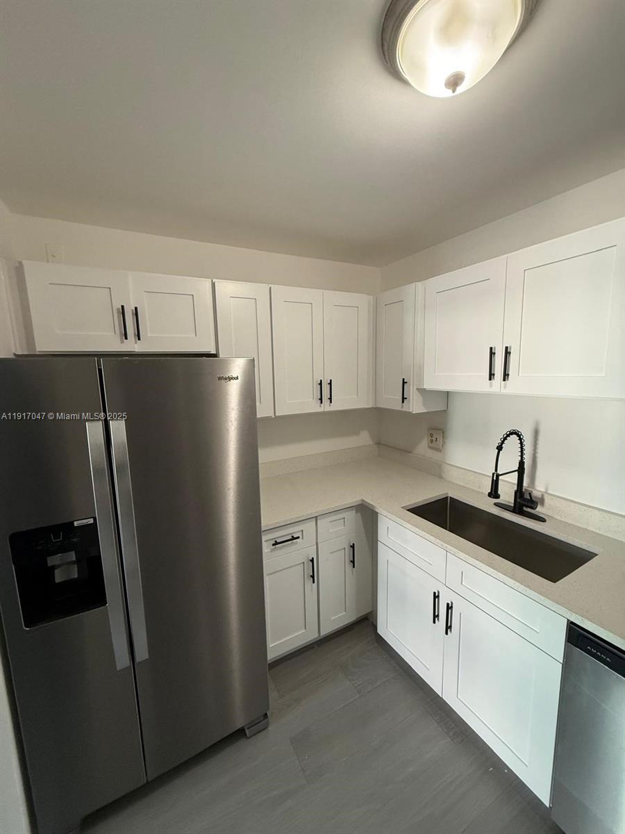 NEWPORT AT LAUDERHILL CON - Residential