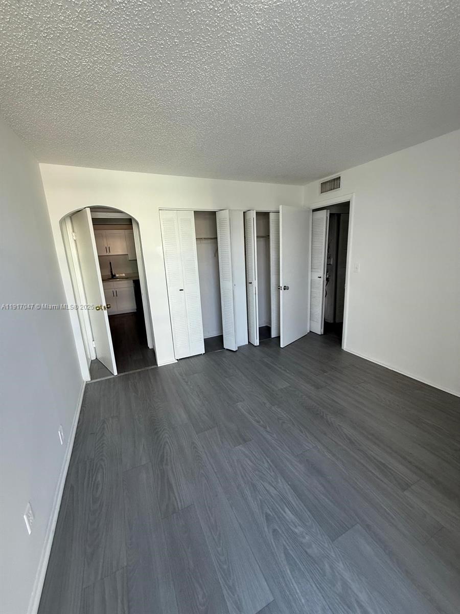 NEWPORT AT LAUDERHILL CON - Residential